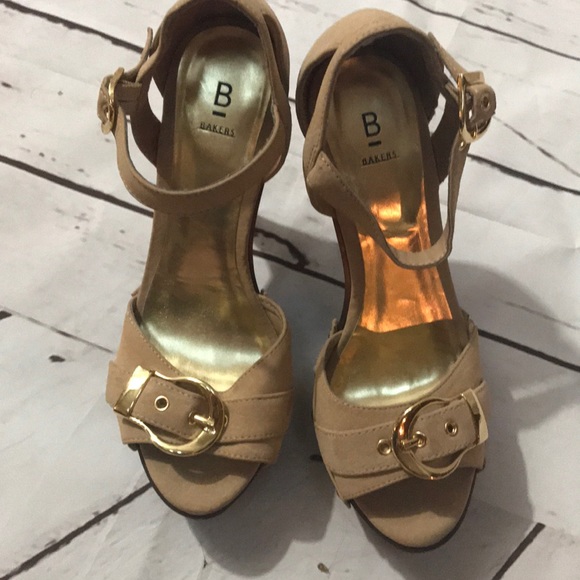 💎 Bakers open toe wooden sole platform heels - Picture 6 of 6